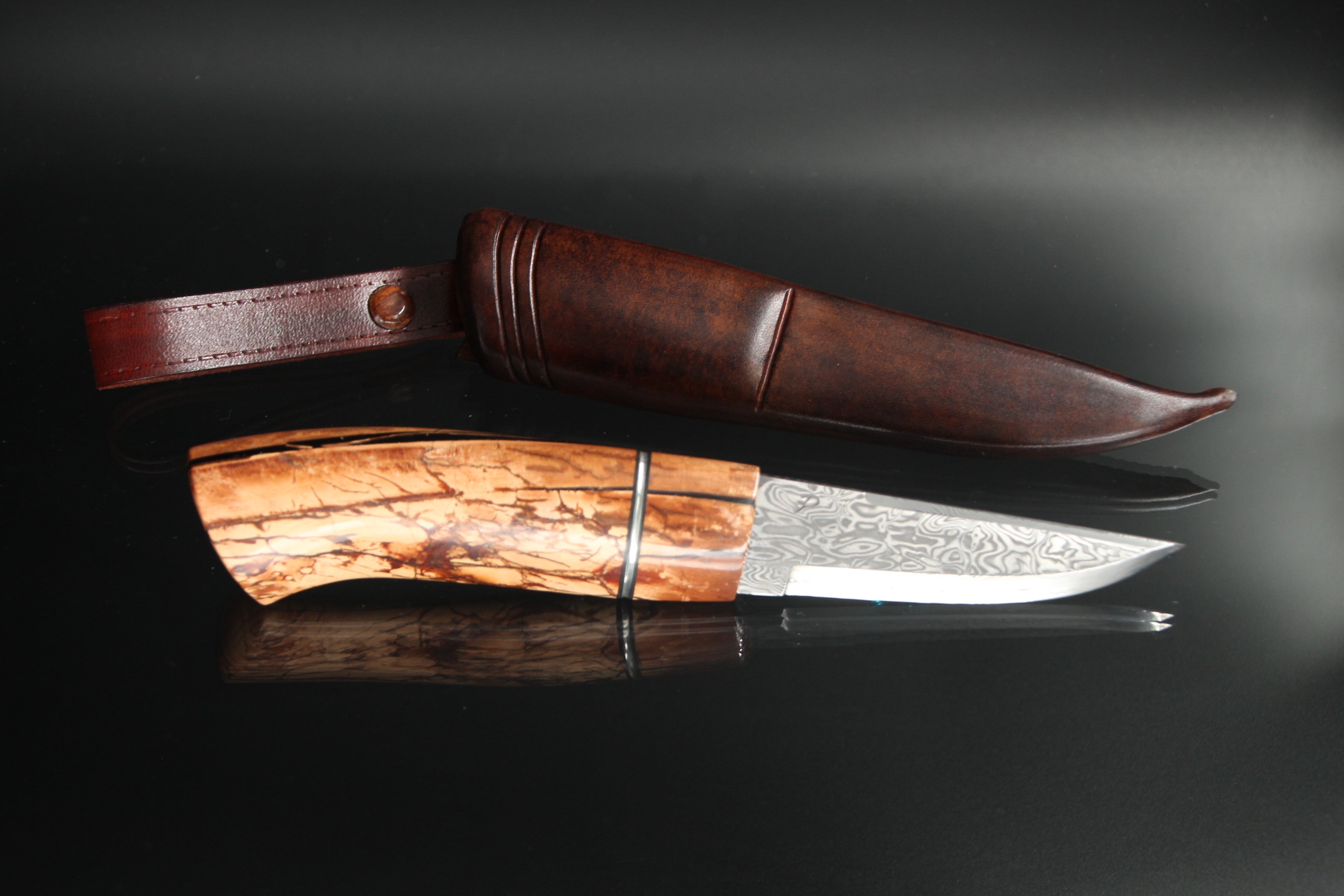 Kniv 4500,-