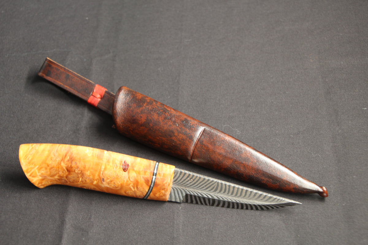 Kniv 3200,-